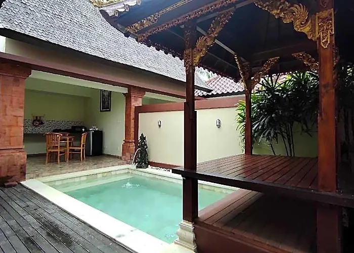 Putaclari Saba * Lebih